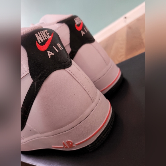 Nike Air Force 1 Electric - Picture 15 of 17